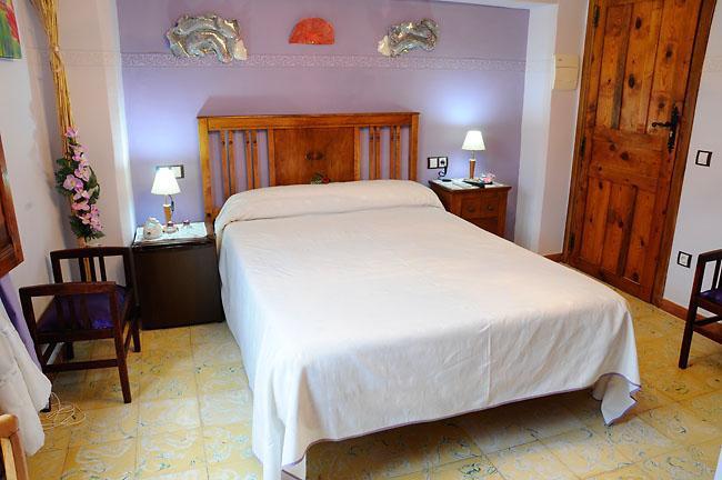 Hotel Casa De La Fuente Alcorisa Oda fotoğraf